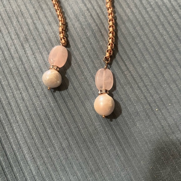 White House Black Market Rose Gold Lariat Necklace - Picture 5 of 7